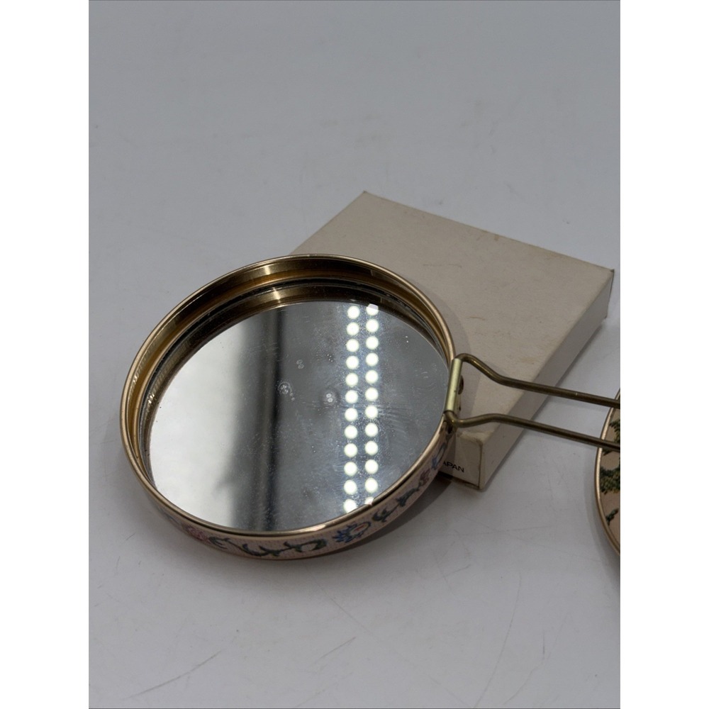 Vtg 60s Japan Round Folding Double-Mirror Compact W/Stand CrossStitch Floral Box - Picture 6 of 10